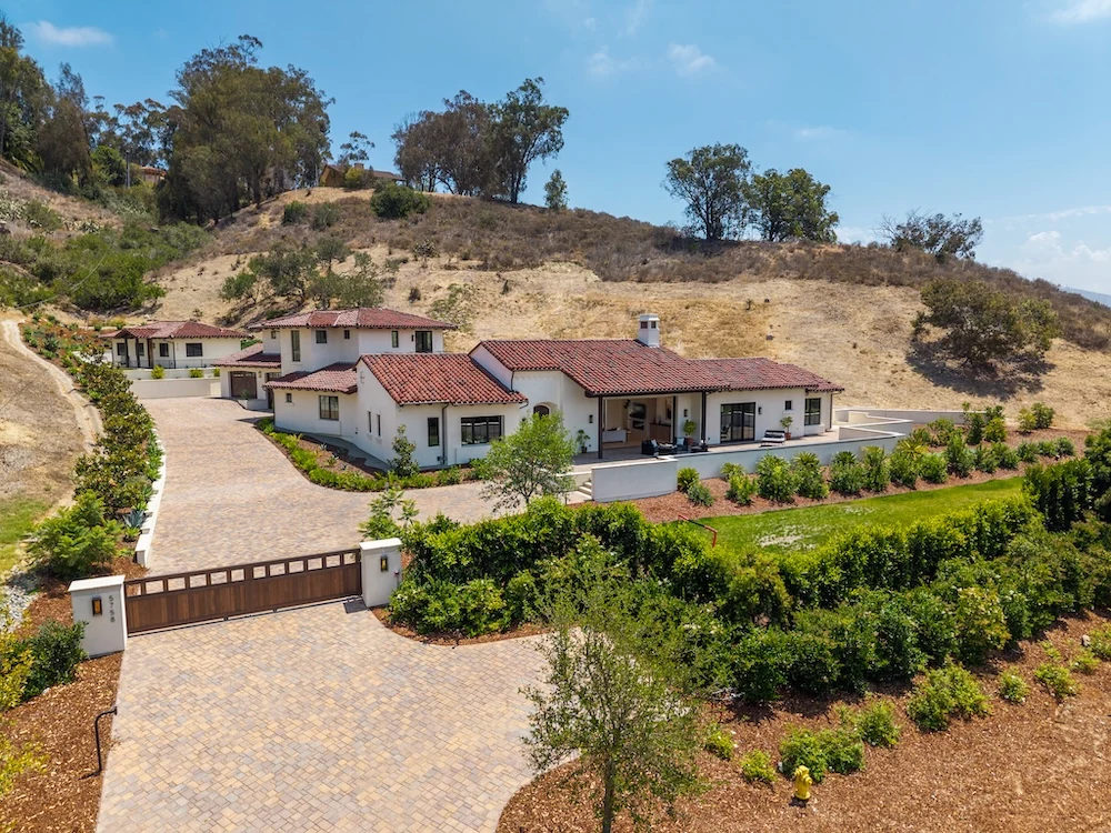 A New Take on Modern Santa Barbara Living in Rancho Santa Fe