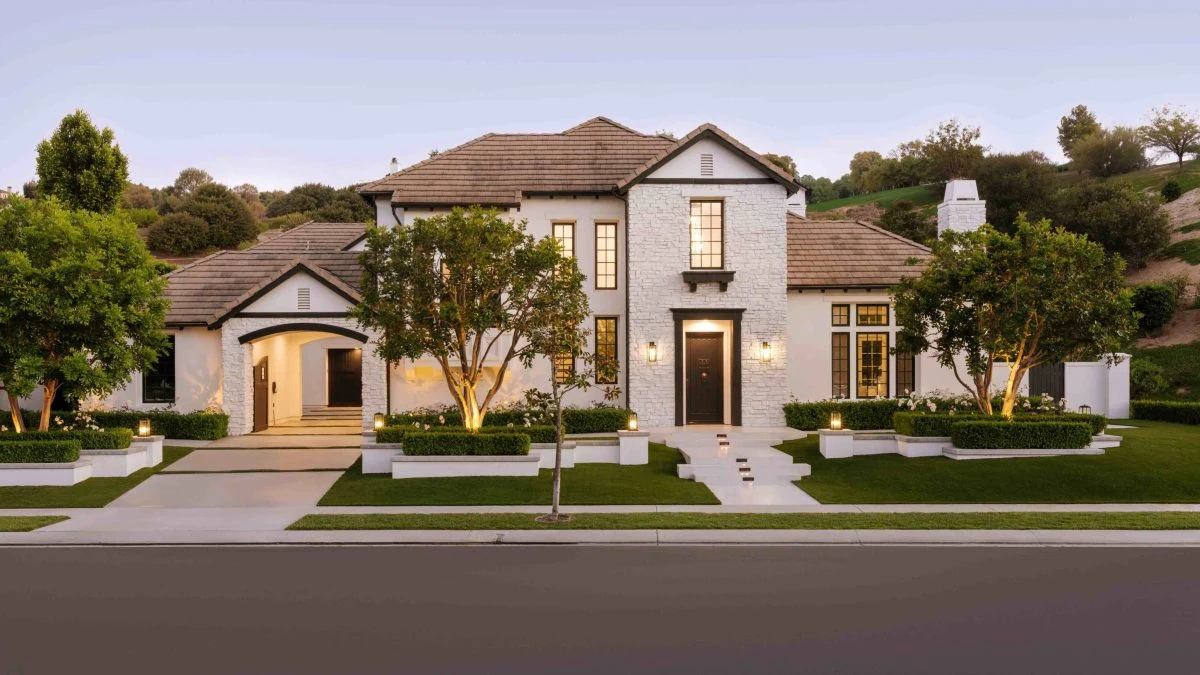 A Private Wellness Estate Redefines Luxury Living in The Oaks of Calabasas