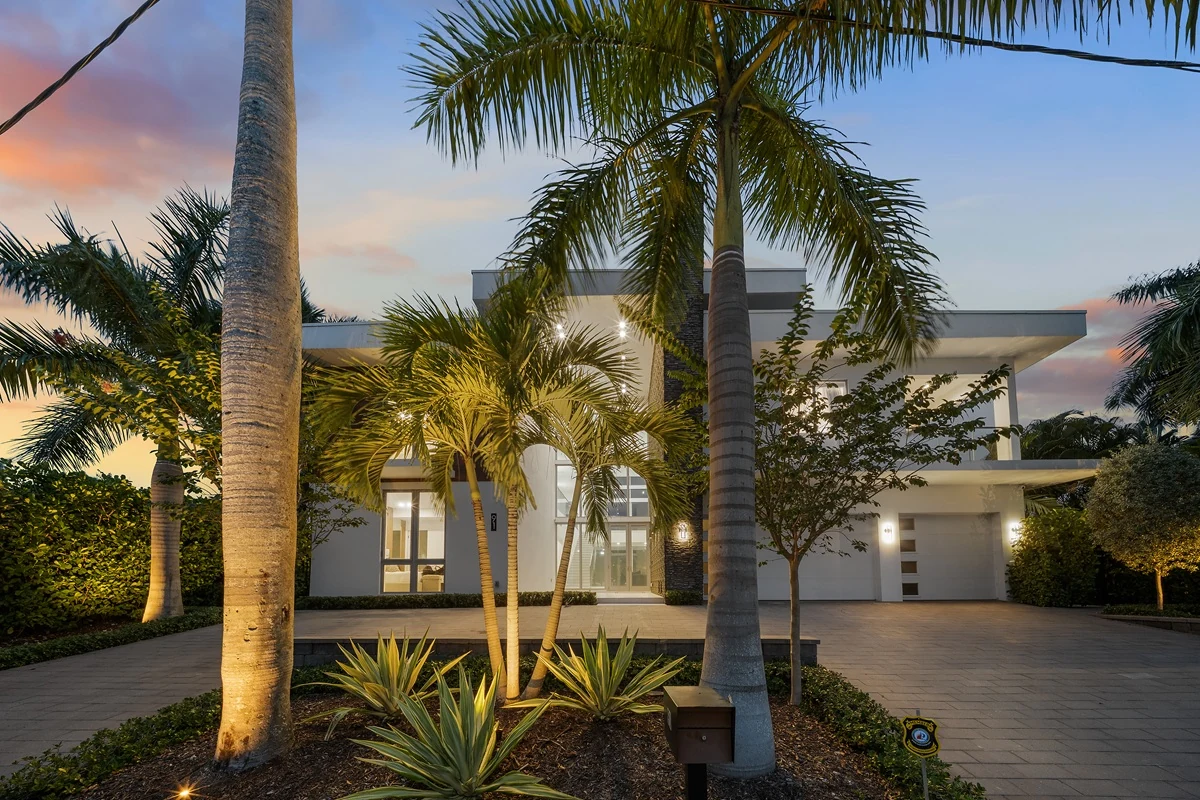Contemporary Waterfront Estate Brings Modern Luxury to Fort Lauderdale’s Las Olas Isles