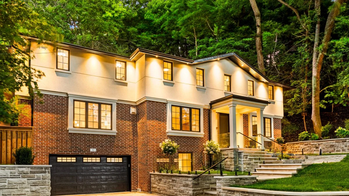 Estate Presence Meets Contemporary Luxury in Toronto’s North Rosedale