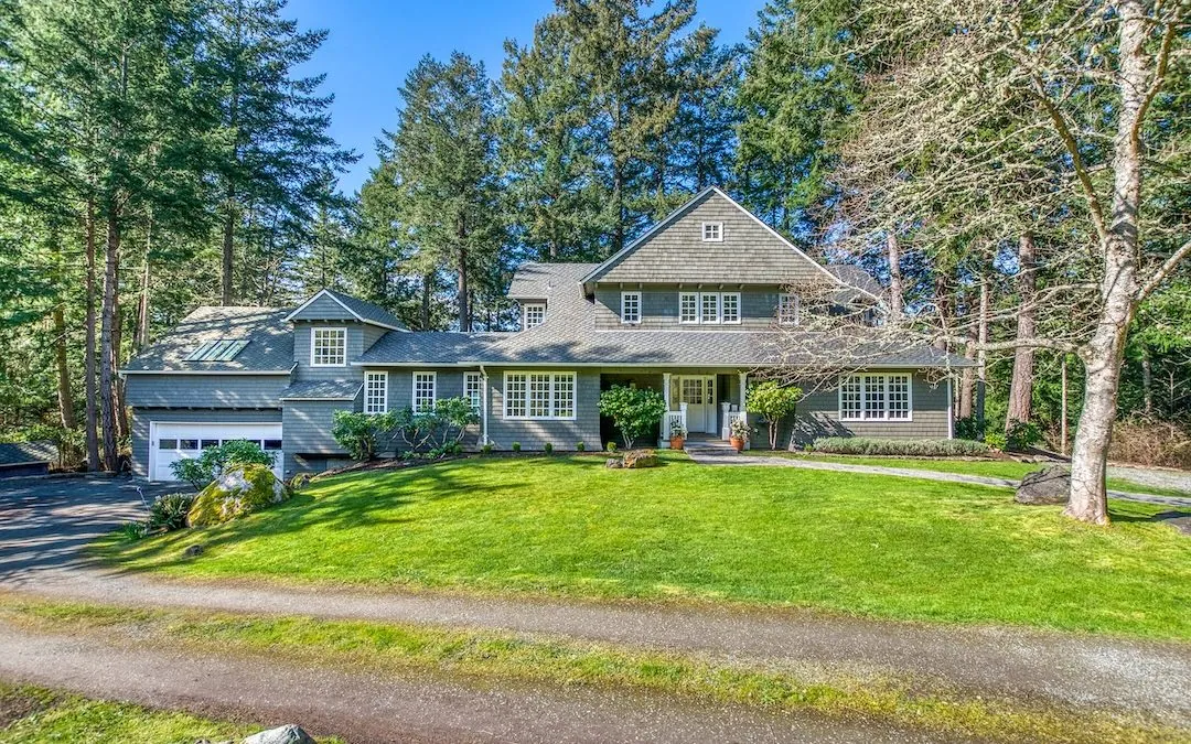 Rare Waterfront Access on One of America’s Most Beloved Islands